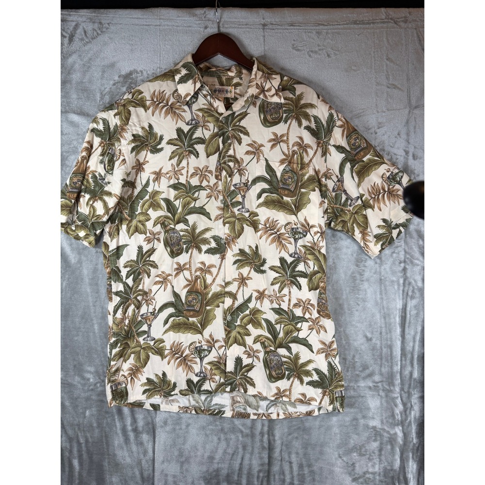 Caribbean Joe Mens Medium Floral Palm Tropical Rayon Button Down Camp Shirt